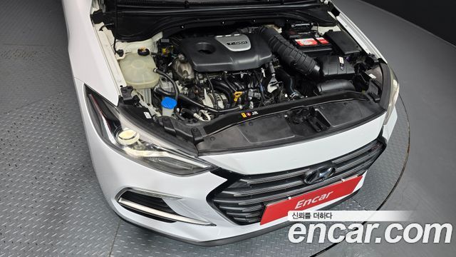 Hyundai AVANTE 2018 — photo 6