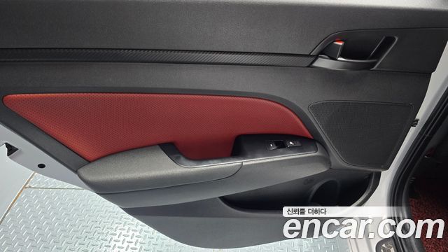 Hyundai AVANTE 2018 — photo 15