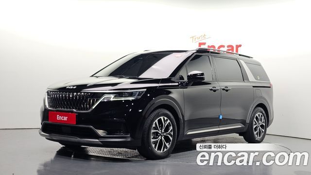 Kia Canival 2023 — photo 1