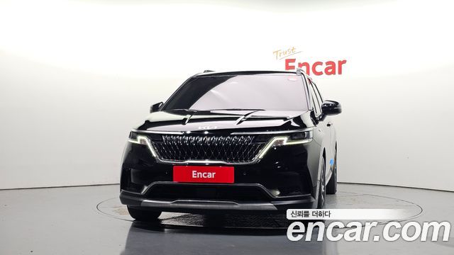 Kia Canival 2023 — photo 3