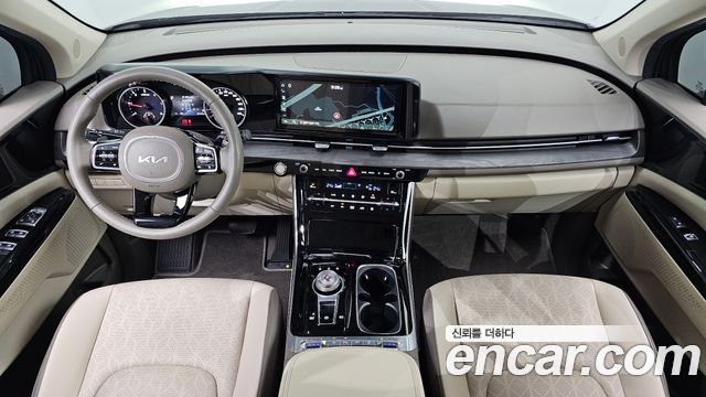 Kia Canival 2023 — photo 10