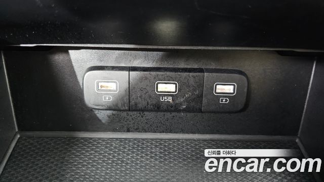 Kia Canival 2023 — photo 19