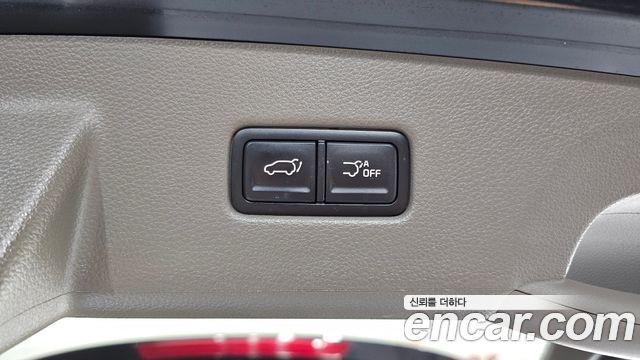 Kia Canival 2023 — photo 26
