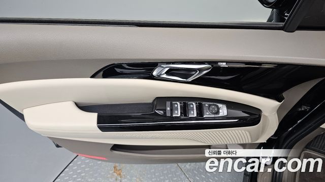Kia Canival 2023 — photo 14