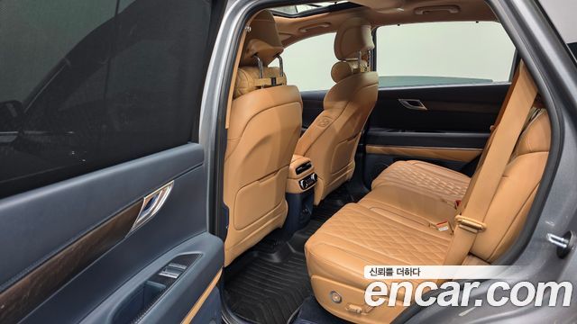 Genesis GV80 2023 — photo 18