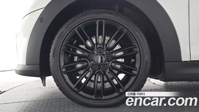 Mini Cooper Convertible 2024 — photo 5