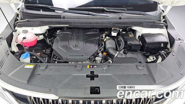 Kia Canival 2023 — photo 6
