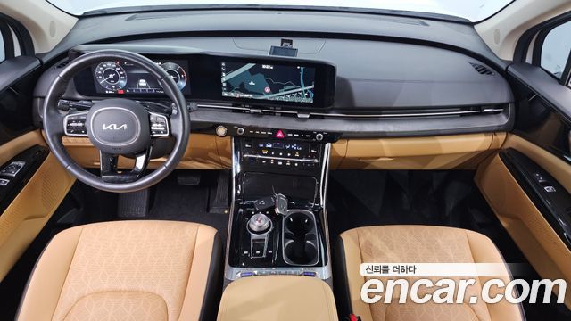 Kia Canival 2023 — photo 10