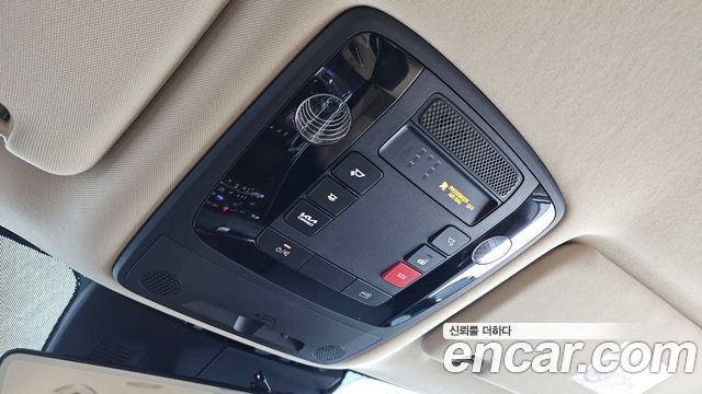 Kia Canival 2023 — photo 25
