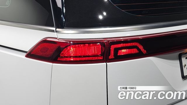 Kia Canival 2023 — photo 9