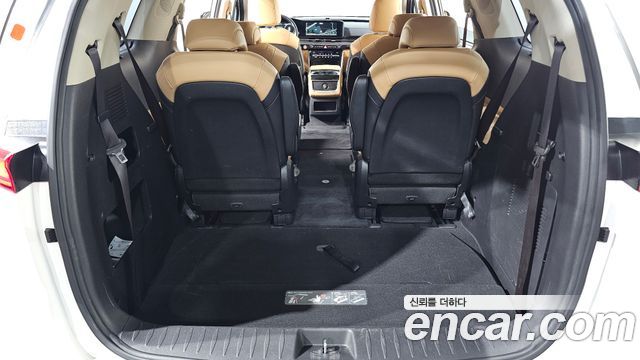Kia Canival 2023 — photo 29