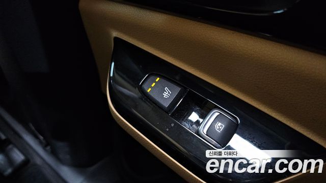Kia Canival 2023 — photo 34