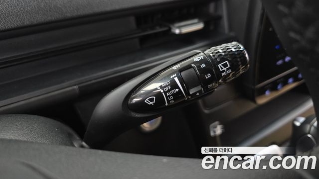 Hyundai Staria 2025 — photo 20