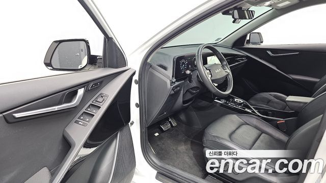 Kia Niro 2024 — photo 13