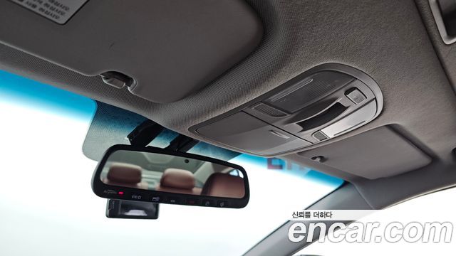Hyundai AVANTE 2016 — photo 32