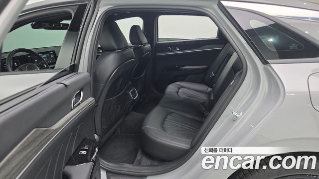 Kia K5 2024 — photo 11