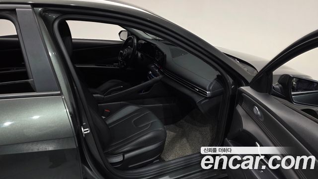 Hyundai AVANTE 2021 — photo 17