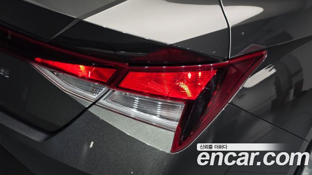 Hyundai AVANTE 2021 — photo 9