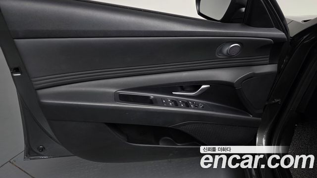 Hyundai AVANTE 2021 — photo 14