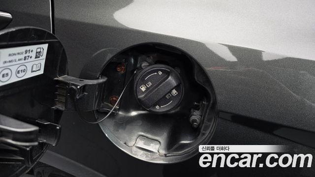 Hyundai AVANTE 2021 — photo 32