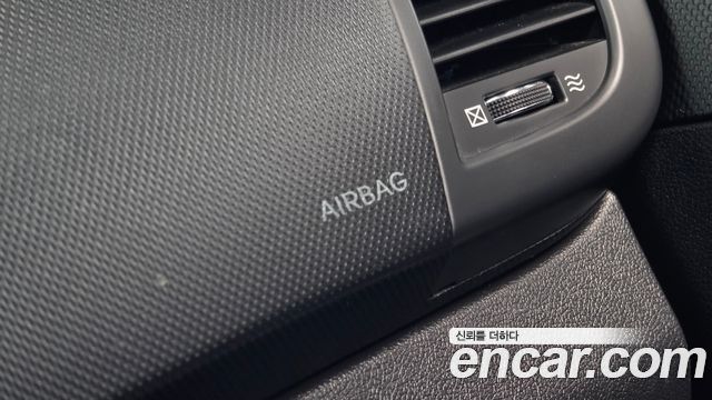 Hyundai Accent 2012 — photo 30