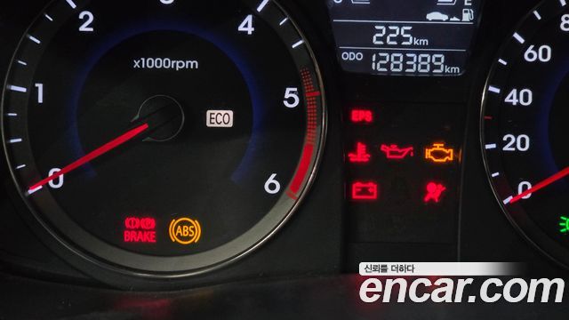 Hyundai Accent 2012 — photo 33