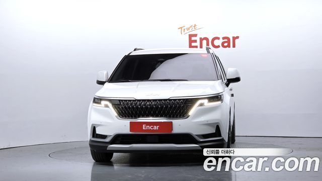 Kia Canival 2023 — photo 3