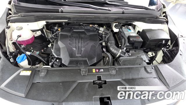 Kia Canival 2023 — photo 6