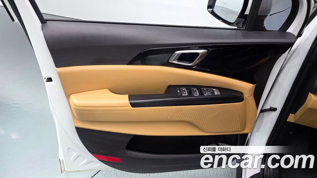 Kia Canival 2023 — photo 14