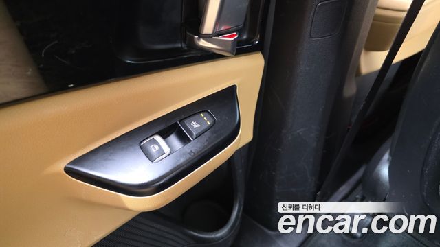 Kia Canival 2023 — photo 28