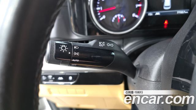 Kia Canival 2023 — photo 30