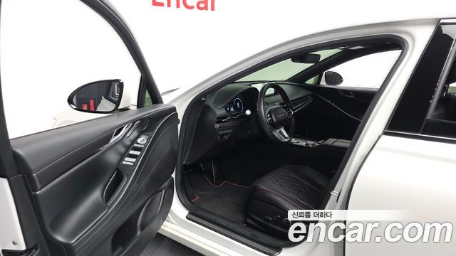 Genesis G80 2022 — photo 13