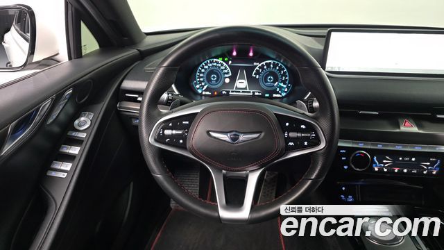 Genesis G80 2022 — photo 19