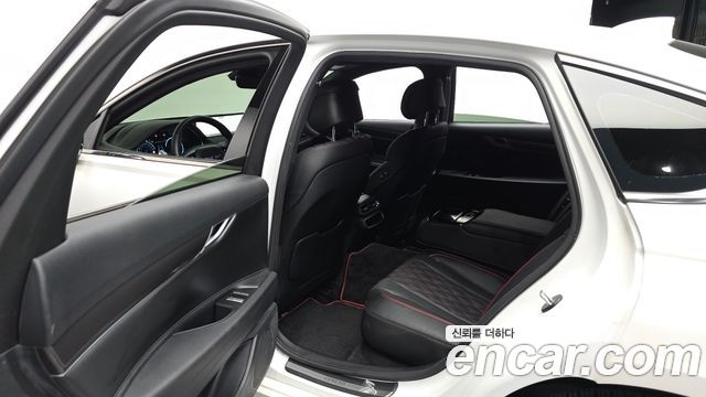 Genesis G80 2022 — photo 16