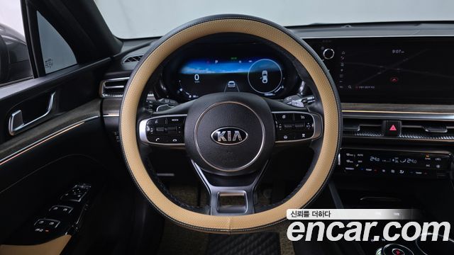 Kia K5 2021 — photo 15