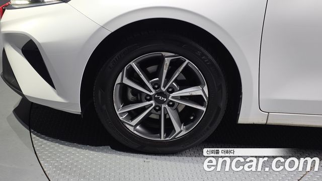 Kia K3 2022 — photo 5