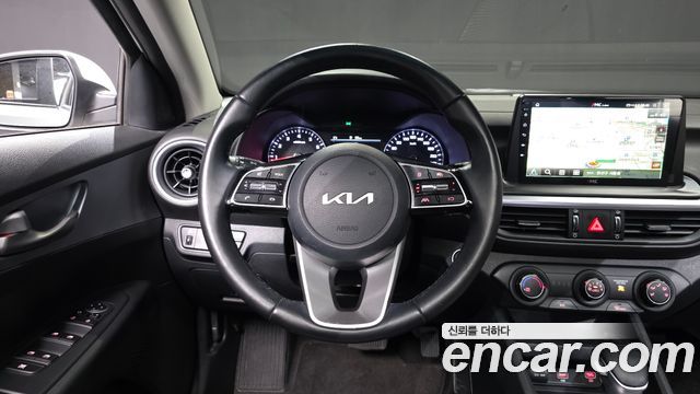 Kia K3 2022 — photo 19