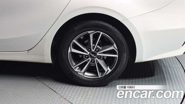 Kia K3 2022 — photo 7