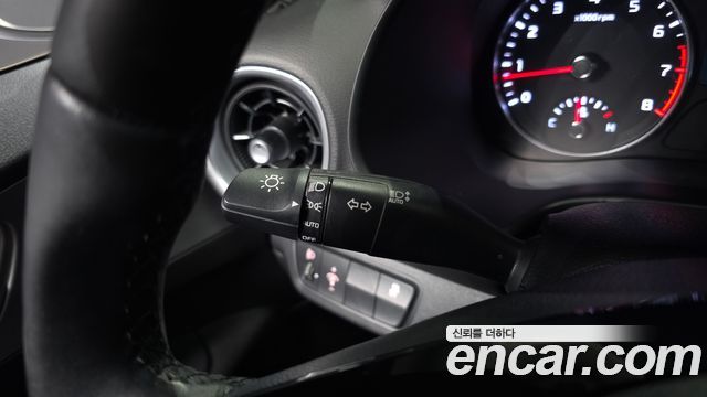 Kia K3 2022 — photo 28