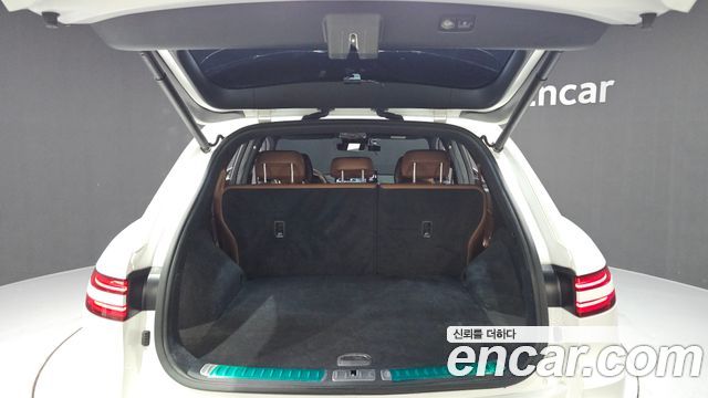 Genesis GV70 2023 — photo 26