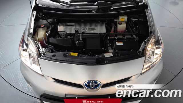 Toyota Prius 2015 — photo 6