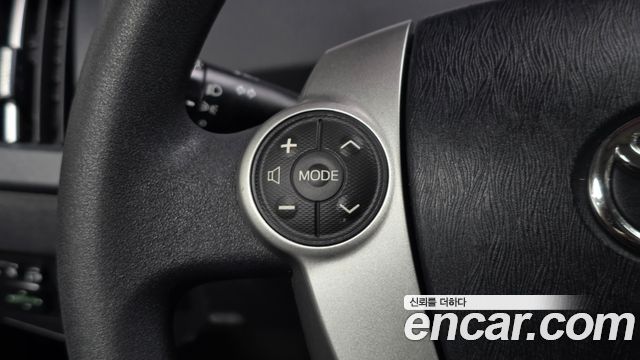 Toyota Prius 2015 — photo 20
