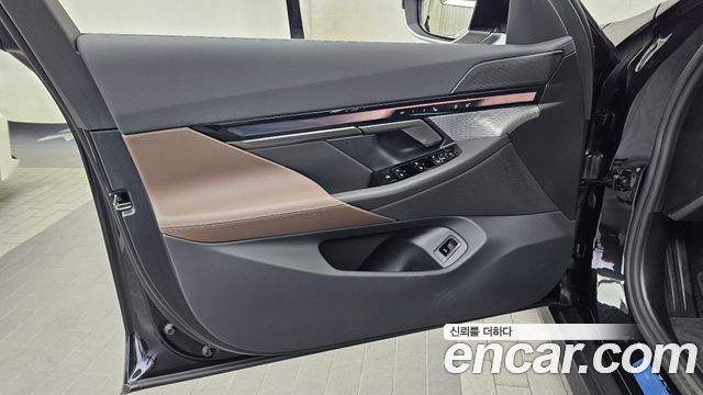 BMW 5-Series 2026 — photo 14