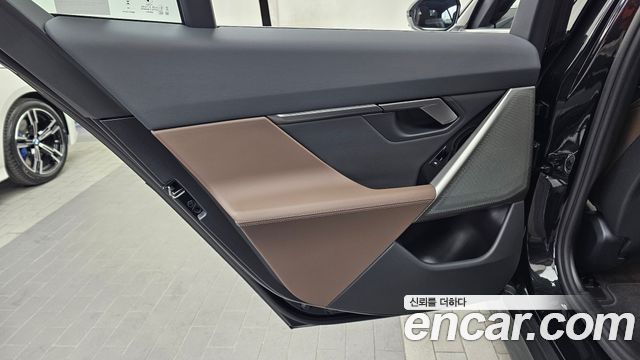 BMW 5-Series 2026 — photo 15