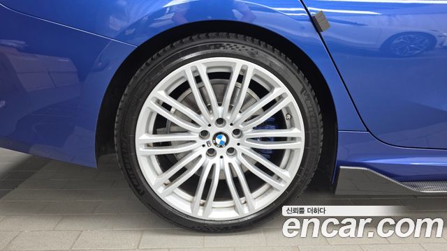 BMW 3-Series 2023 — photo 5