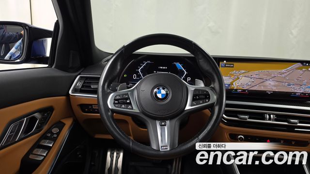 BMW 3-Series 2023 — photo 19