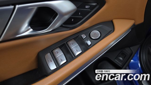 BMW 3-Series 2023 — photo 30