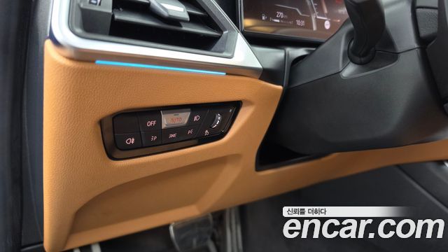 BMW 3-Series 2023 — photo 31