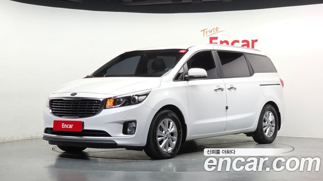 Kia Canival 2016 — photo 1