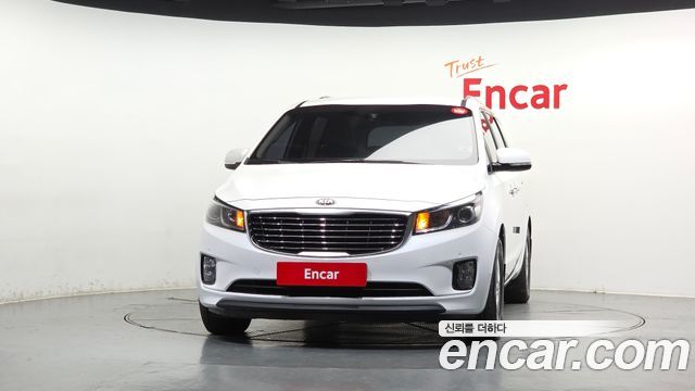 Kia Canival 2016 — photo 3